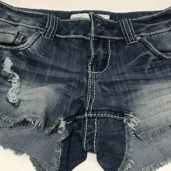RSQ Cabo Cut-off Distressed Jean shorts Size 3 - Picture 2 of 7